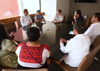 Rigoberta Menchú destaca esfuerzo de Chiapas por combatir el rezago educativo en mujeres indígenas
