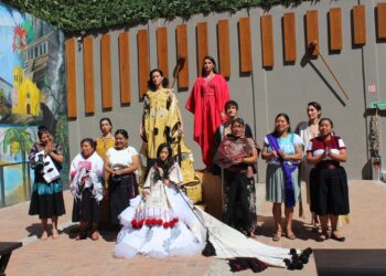 “Están sus manos: aquí permanece su trabajo”; celebran exposición Jlumaltik, nuestros territorios