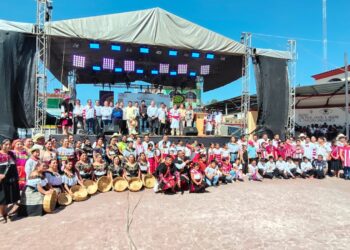 Colores, cantos y raíces: así se vivió el Día de la Lengua Materna en Oxchuc