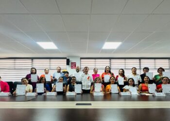 Certifican a servidores y servidoras de la Secretaría de Educación en enfoque de igualdad