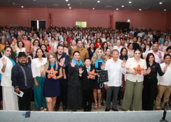 Consolidan acciones para garantizar entornos seguros en la educación básica