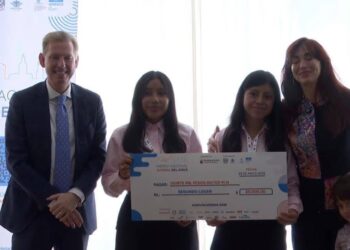 Chiapas se viste de plata: estudiantes de Motozintla brillan en certamen nacional del agua