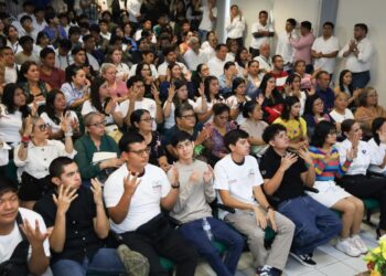 Refrenda Secretaría de Educación compromiso con la comunidad sorda y la transformación social