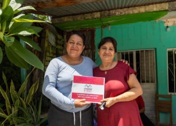 Ya no somos las mismas: nuera y suegra hacen de la alfabetización una transformación familiar