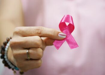 Octubre Rosa: educar para el cuidado, acompañar para el Buen Vivir